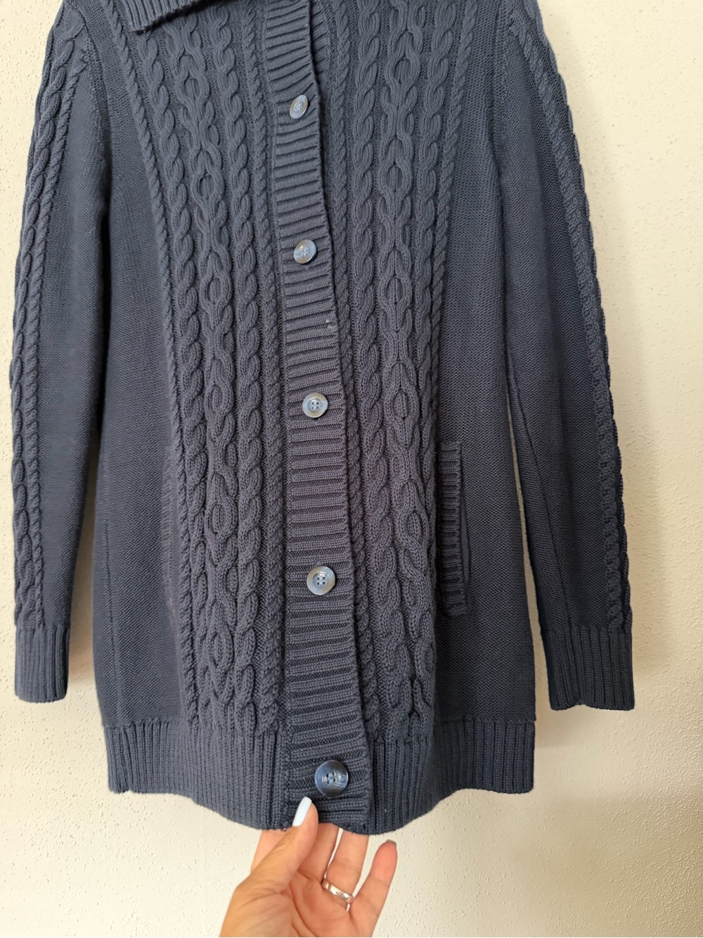 L.L. Bean 100% Cotton Cable Knit Long Button Front Cardigan Sweater Navy M REG - Picture 4 of 10